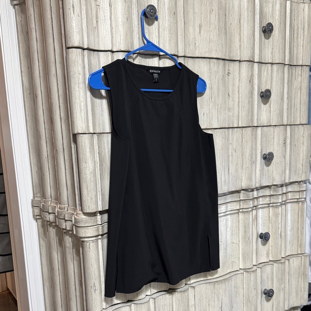 Athleta Black Sleeveless Tank Top